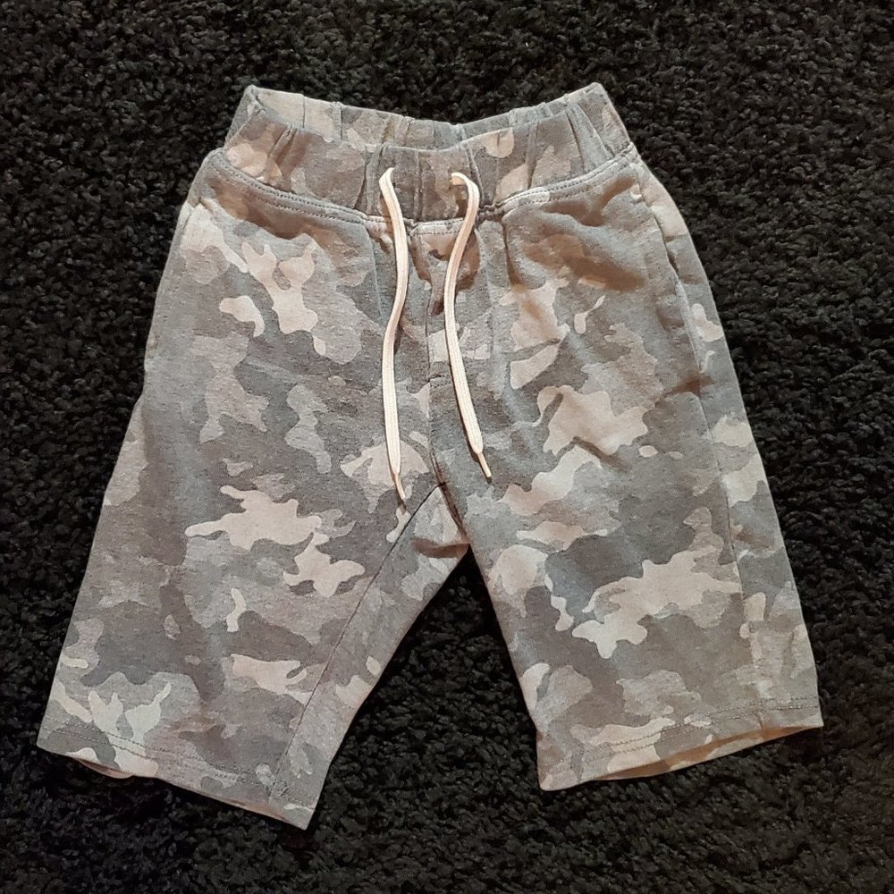 4/$20 Fabkids Camo Shorts